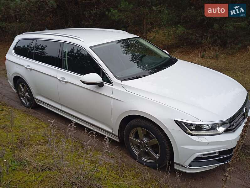 Универсал Volkswagen Passat 2017 в Золочеве фото 9 Универсал Volkswagen Passat 2017 в Золочеве