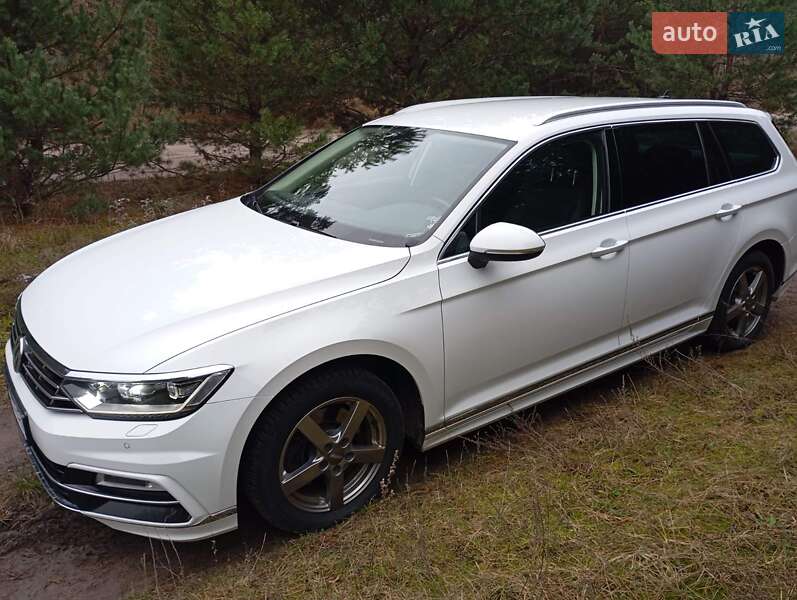 Универсал Volkswagen Passat 2017 в Золочеве фото 15 Универсал Volkswagen Passat 2017 в Золочеве