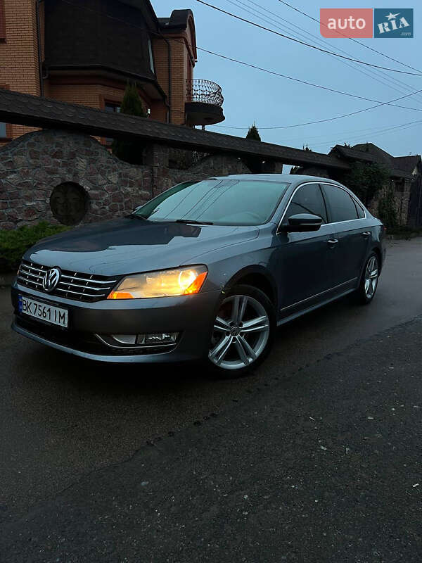 Volkswagen Passat 2012 Volkswagen Passat 2012