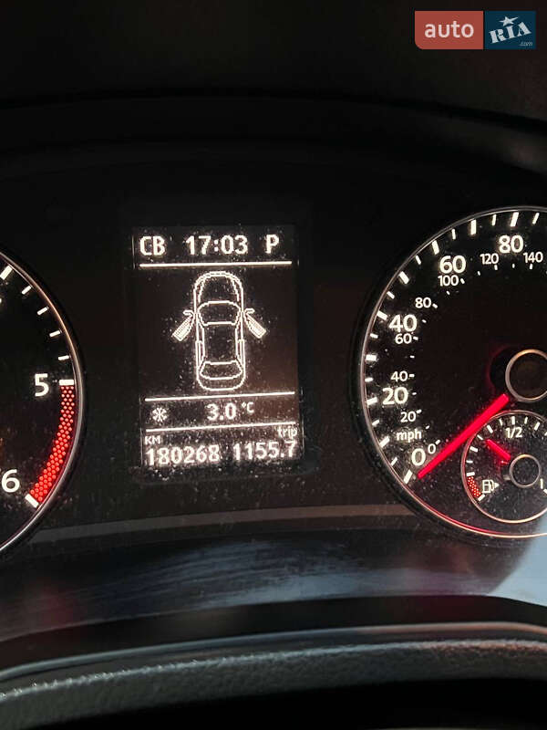 Седан Volkswagen Passat 2012 в Житомире