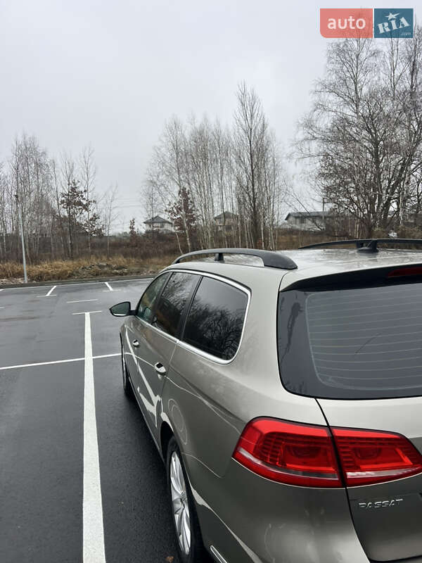 Универсал Volkswagen Passat 2014 в Киеве
