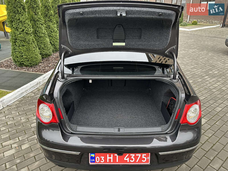 Седан Volkswagen Passat 2006 в Луцьку фото 31 Седан Volkswagen Passat 2006 в Луцьку