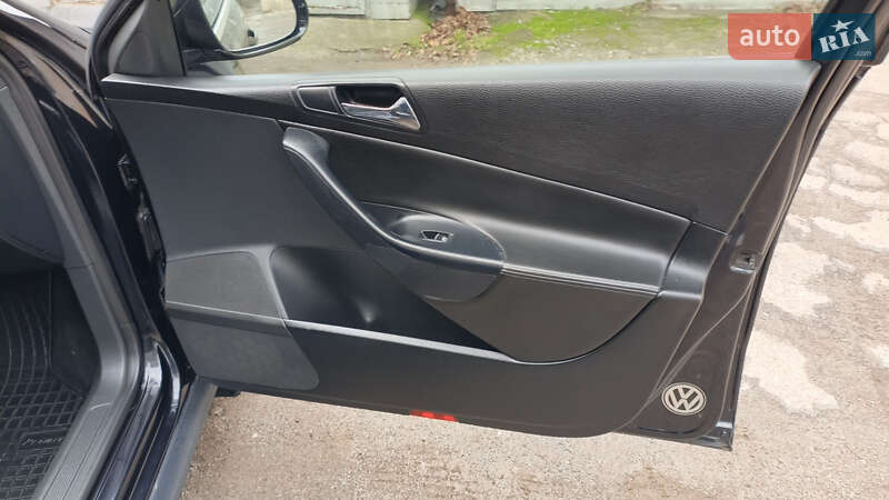 Седан Volkswagen Passat 2006 в Виннице