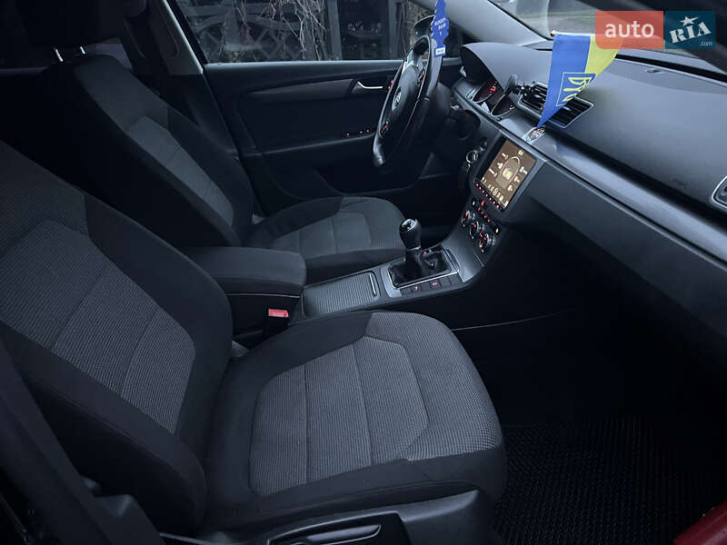 Універсал Volkswagen Passat 2012 в Сарнах фото 13 Універсал Volkswagen Passat 2012 в Сарнах