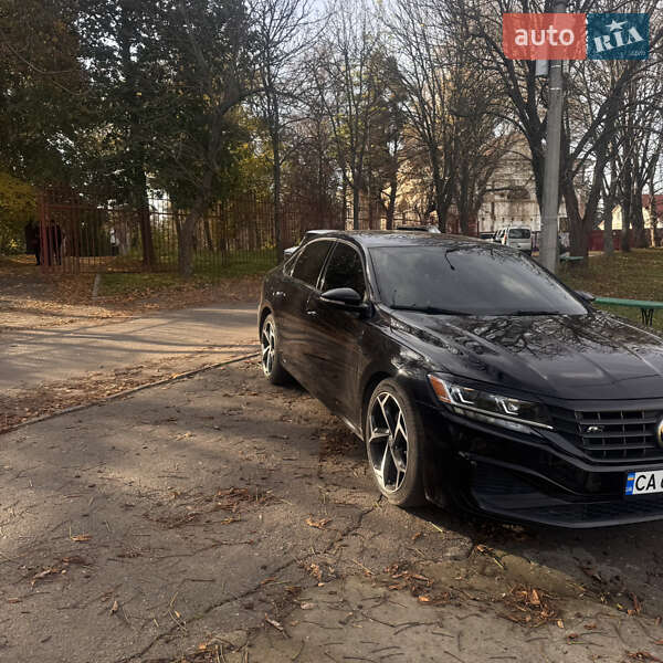 Седан Volkswagen Passat 2019 в Черкассах