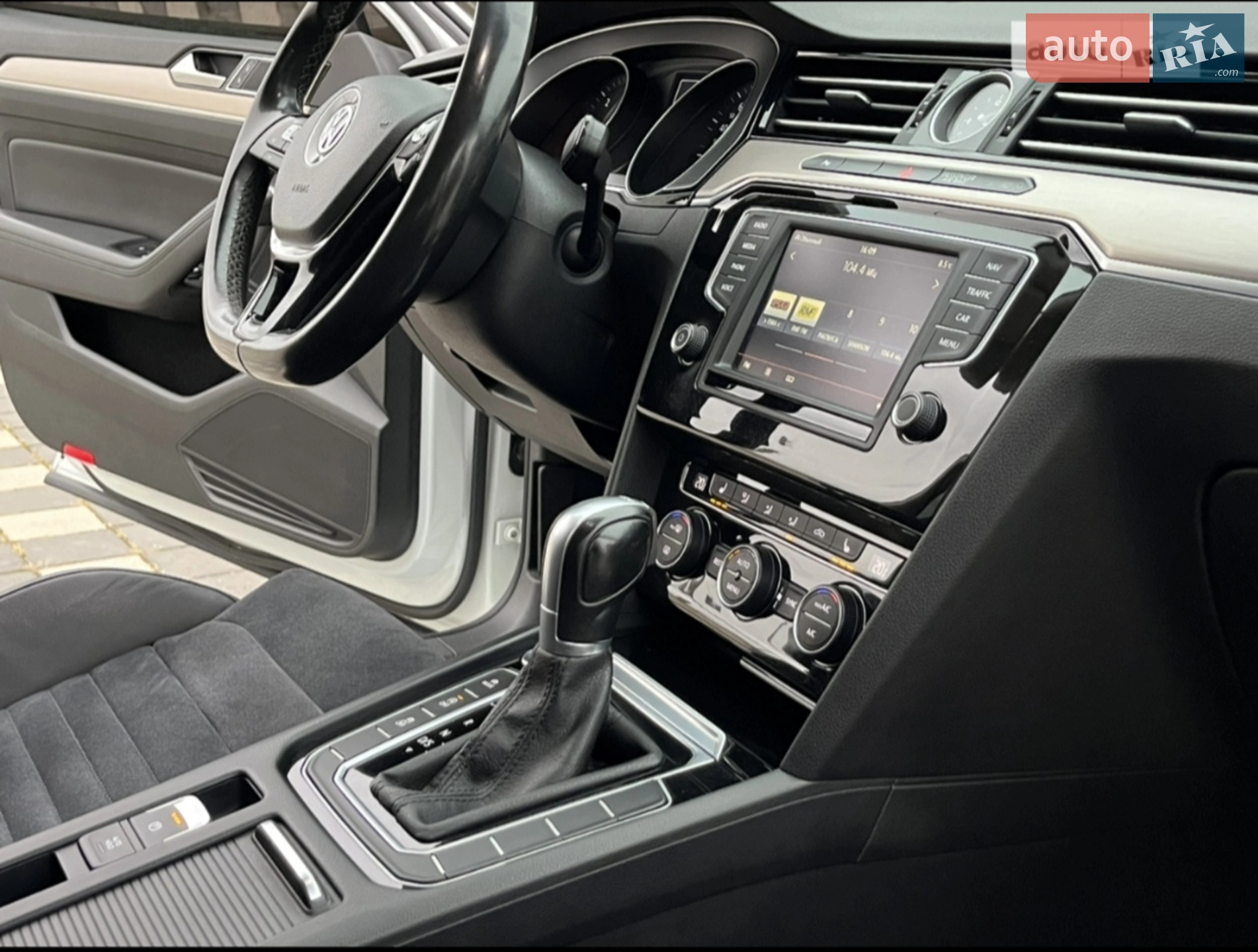 2016 Volkswagen Passat - мініатюра 12