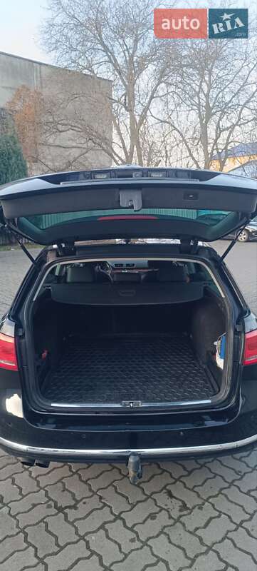 Универсал Volkswagen Passat 2012 в Луцке фото 5 Универсал Volkswagen Passat 2012 в Луцке