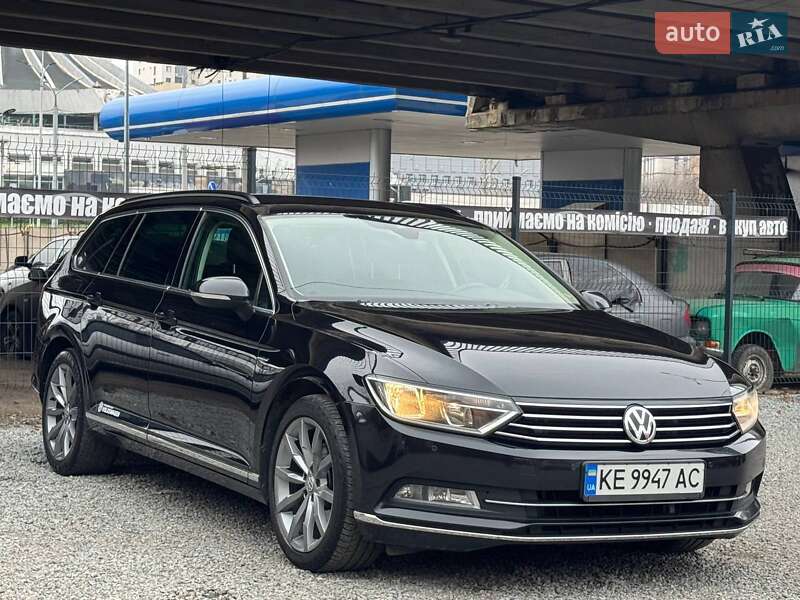 Универсал Volkswagen Passat 2017 в Днепре фото 2 Универсал Volkswagen Passat 2017 в Днепре