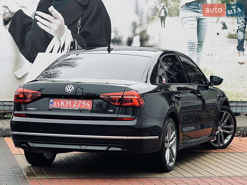 Седан Volkswagen Passat 2018 в Одессе