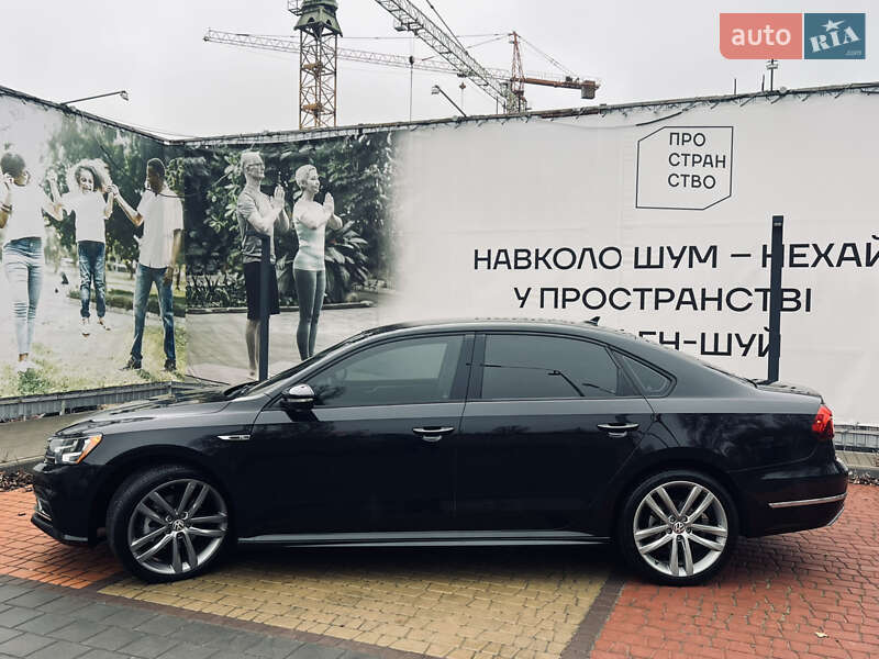 Седан Volkswagen Passat 2018 в Одессе