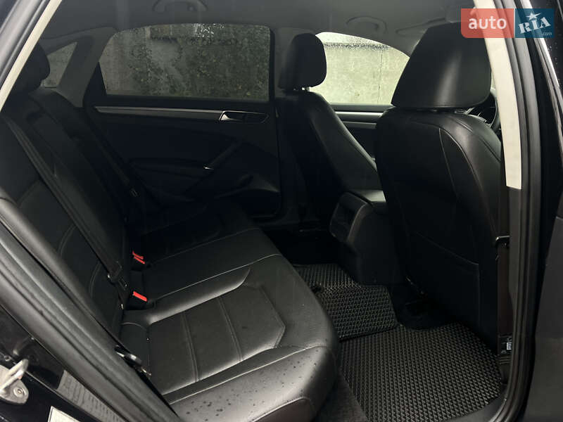 Седан Volkswagen Passat 2018 в Одессе