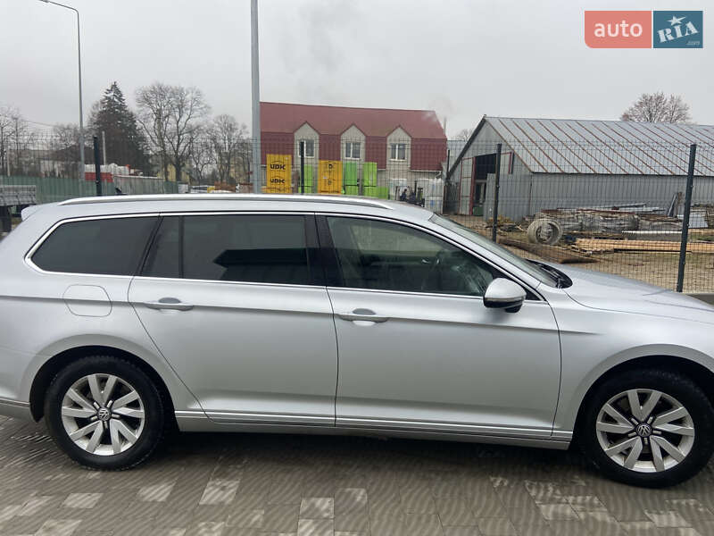 Универсал Volkswagen Passat 2016 в Яворове