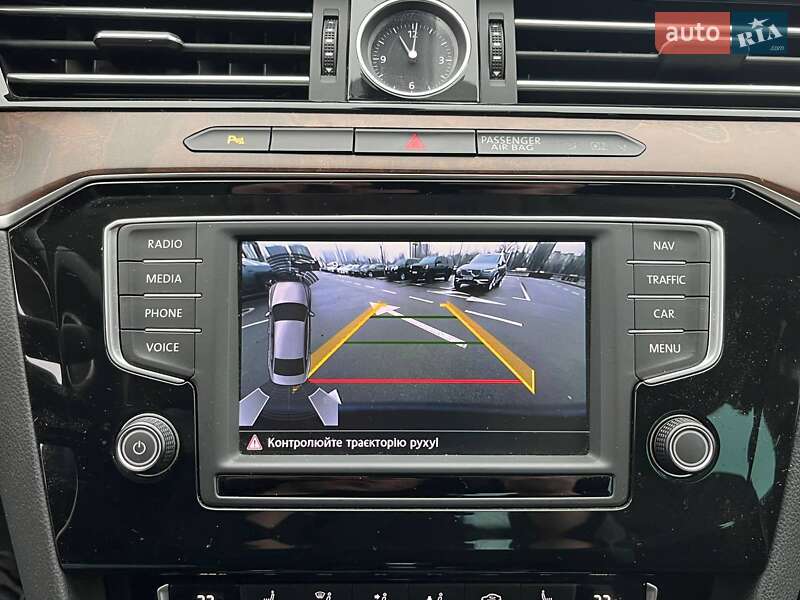 Седан Volkswagen Passat 2017 в Києві