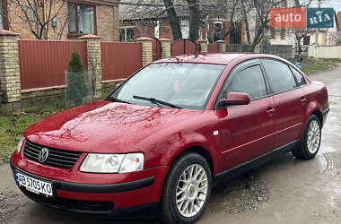 Седан Volkswagen Passat 1997 в Вінниці