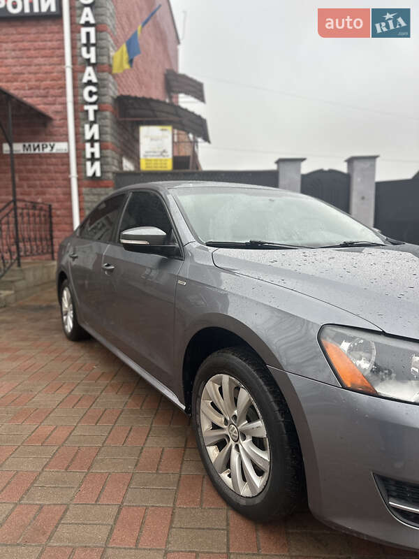 Седан Volkswagen Passat 2014 в Чернигове
