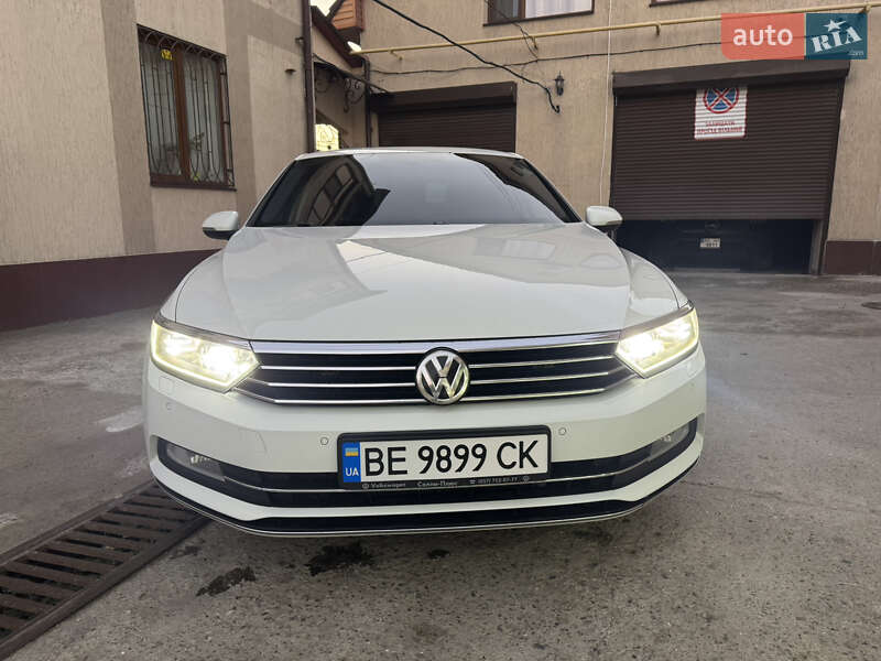 Седан Volkswagen Passat 2015 в Николаеве