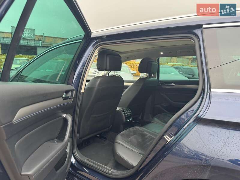 Универсал Volkswagen Passat 2017 в Запорожье фото 10 Универсал Volkswagen Passat 2017 в Запорожье