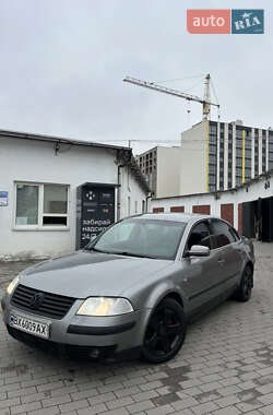 Седан Volkswagen Passat 2001 в Виннице