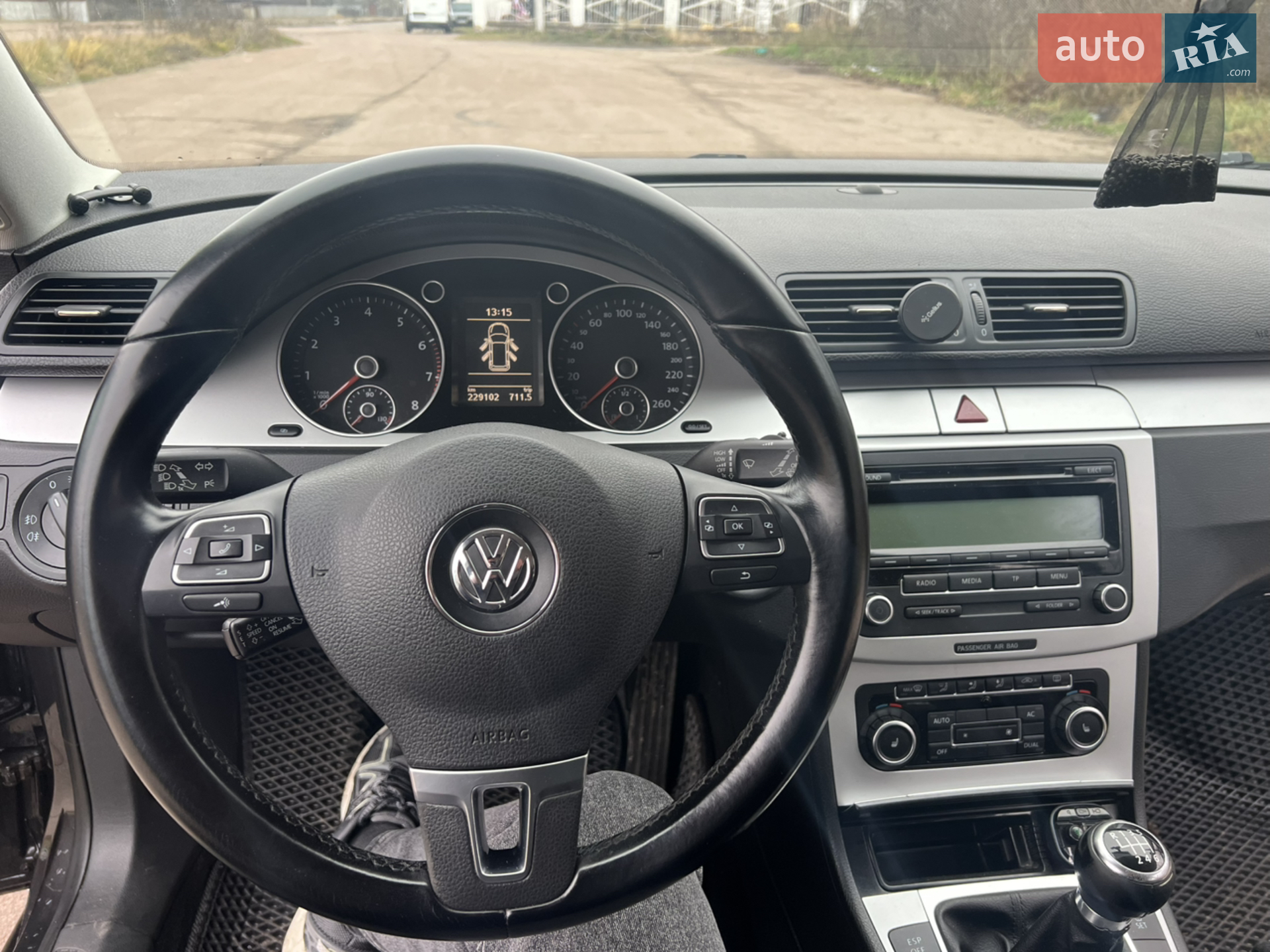 2010 Volkswagen Passat - мініатюра 16
