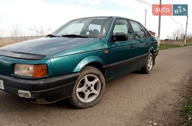 Седан Volkswagen Passat 1991 в Івано-Франківську