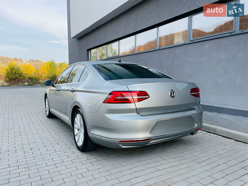 Седан Volkswagen Passat 2014 в Мукачево фото Седан Volkswagen Passat 2014 в Мукачево