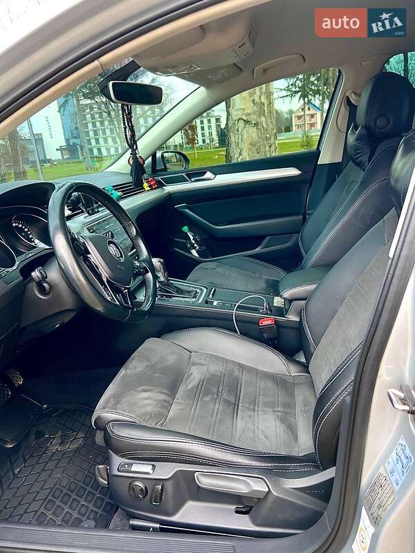 Універсал Volkswagen Passat 2015 в Мукачевому