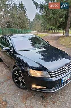 Седан Volkswagen Passat 2011 в Бурштыне