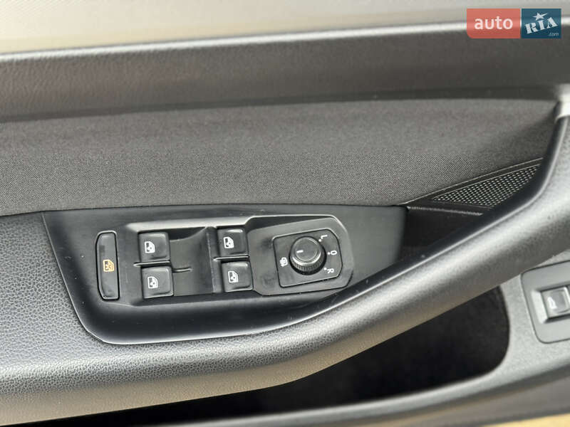 Седан Volkswagen Passat 2015 в Звягеле фото 39 Седан Volkswagen Passat 2015 в Звягеле