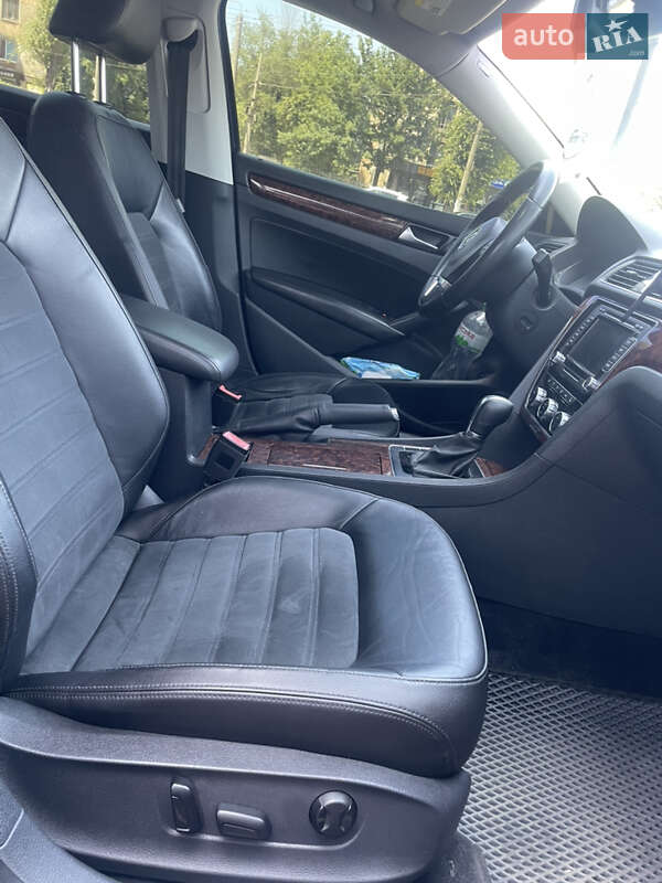 Седан Volkswagen Passat 2012 в Кривому Розі фото 10 Седан Volkswagen Passat 2012 в Кривому Розі