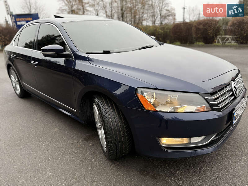 Седан Volkswagen Passat 2014 в Тернополе