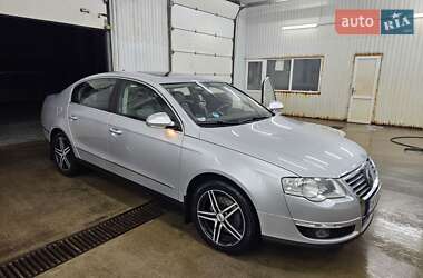 Седан Volkswagen Passat 2007 в Житомирі