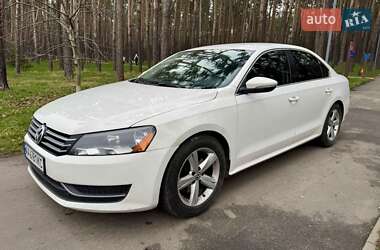Седан Volkswagen Passat 2011 в Киеве