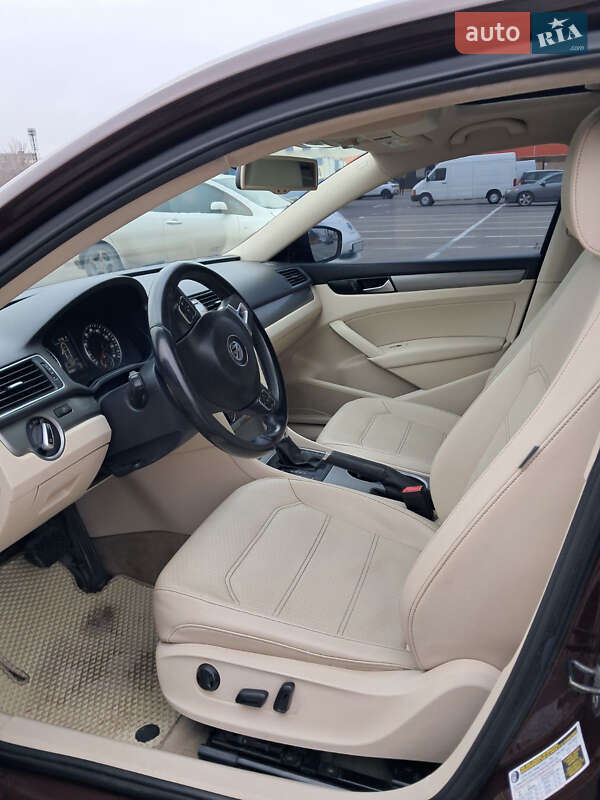 Седан Volkswagen Passat 2014 в Кривом Роге