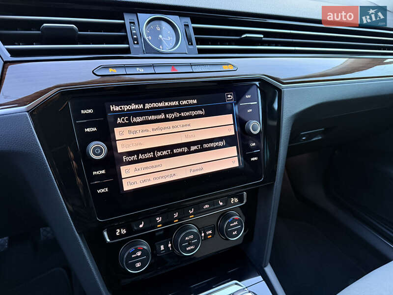 Універсал Volkswagen Passat 2018 в Мукачевому фото 40 Універсал Volkswagen Passat 2018 в Мукачевому