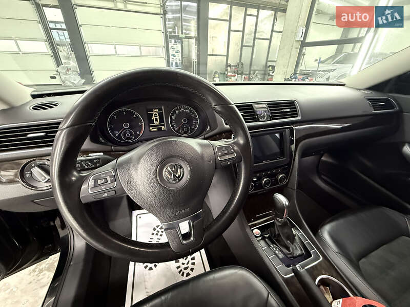 Седан Volkswagen Passat 2015 в Києві фото 22 Седан Volkswagen Passat 2015 в Києві