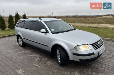 Универсал Volkswagen Passat 2002 в Городке