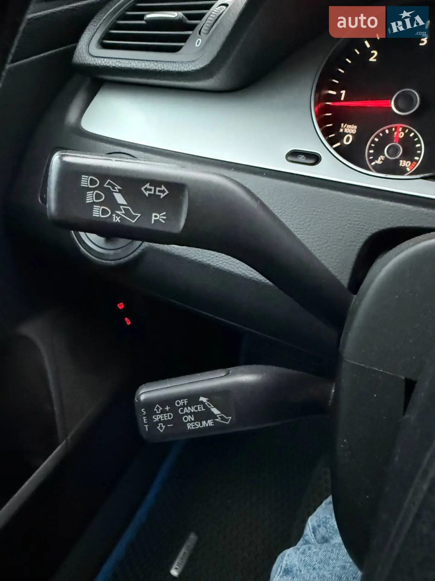 2010 Volkswagen Passat - мініатюра 24