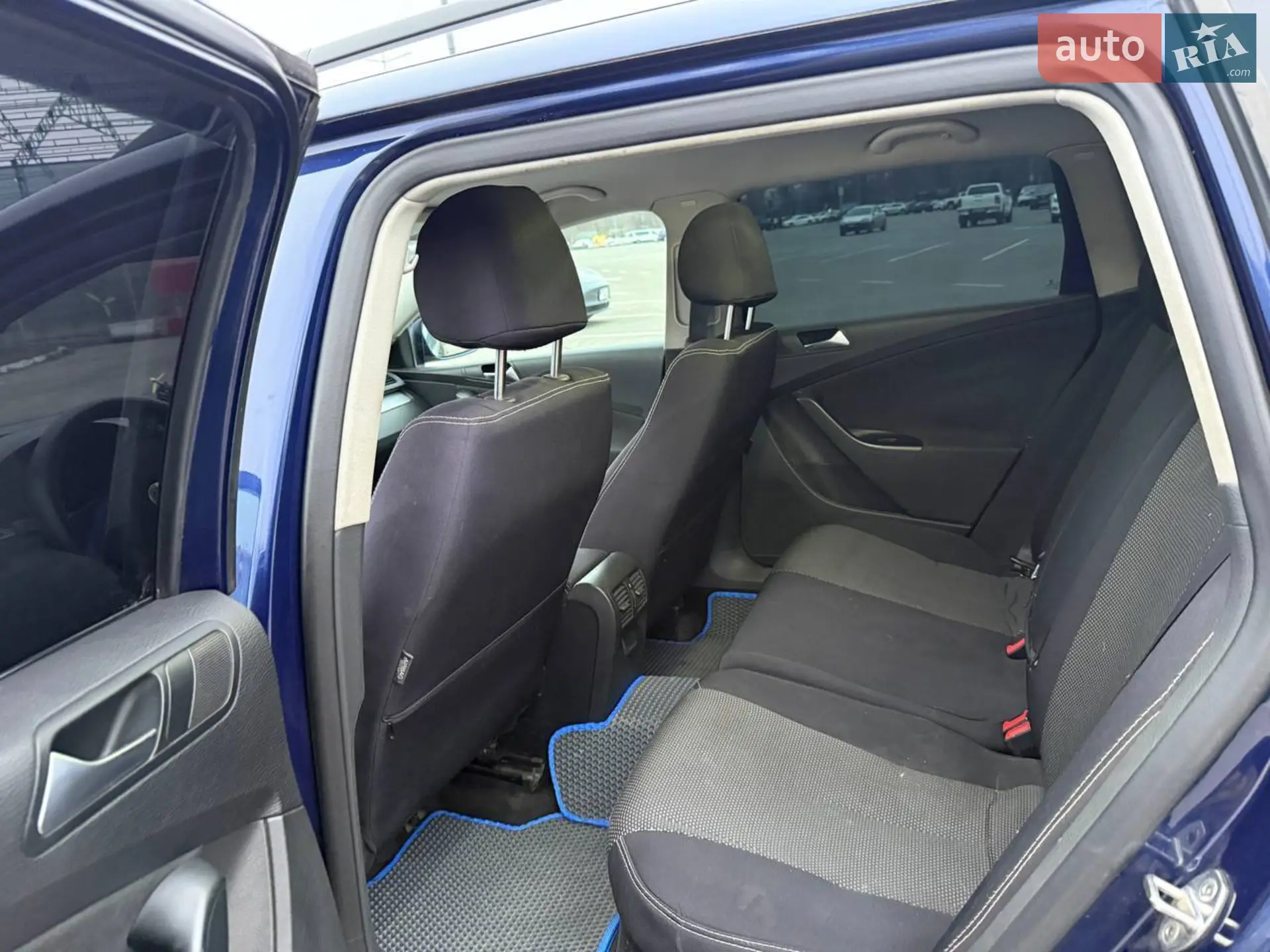 2010 Volkswagen Passat - мініатюра 7