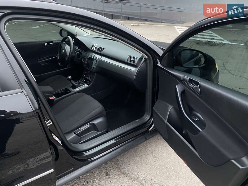Универсал Volkswagen Passat 2008 в Львове фото 14 Универсал Volkswagen Passat 2008 в Львове