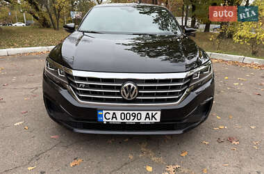 Седан Volkswagen Passat 2021 в Черкассах