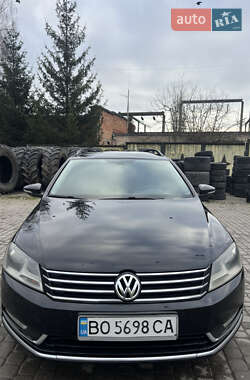 Універсал Volkswagen Passat 2011 в Хмельницькому