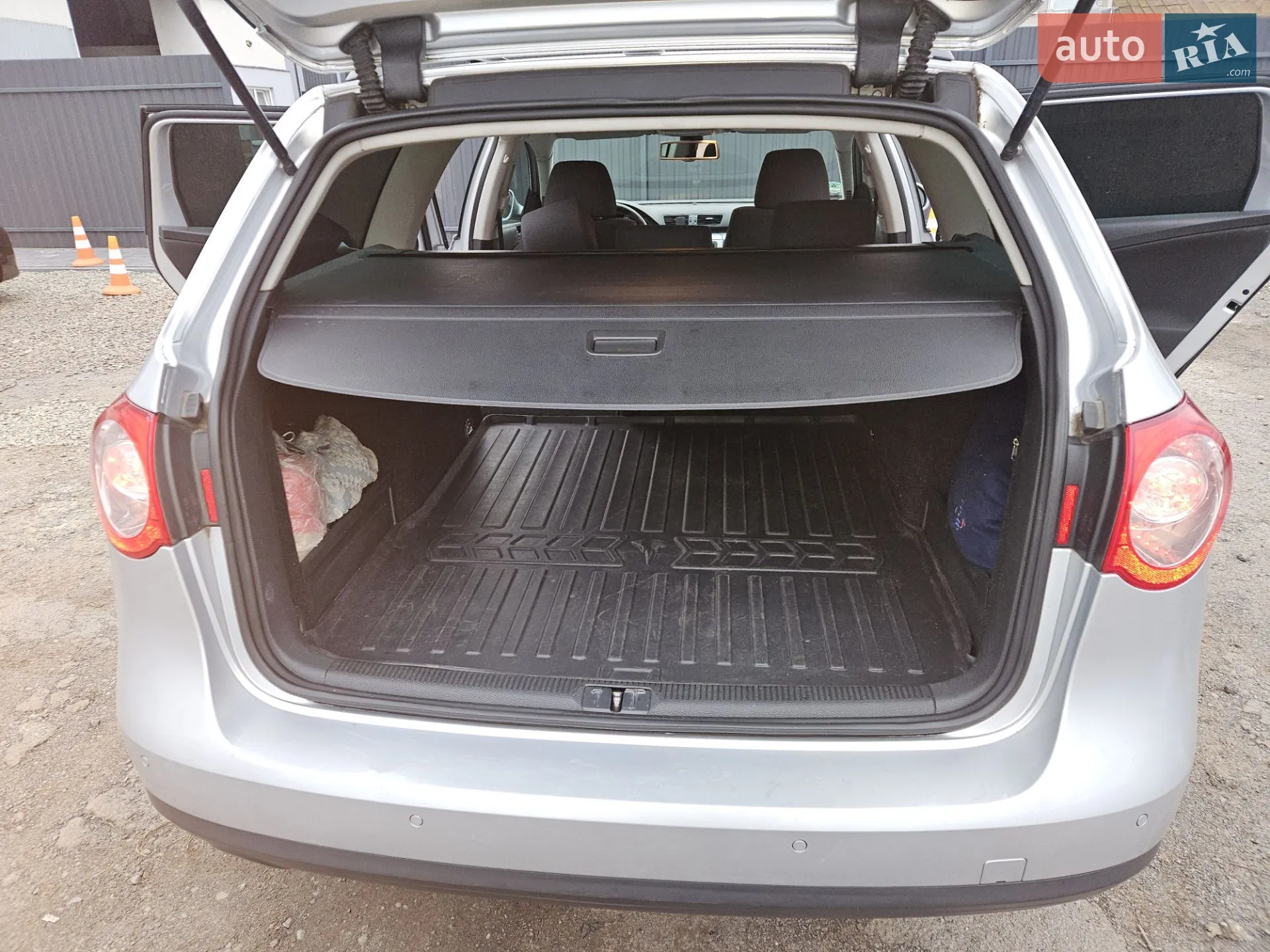 2010 Volkswagen Passat - мініатюра 6