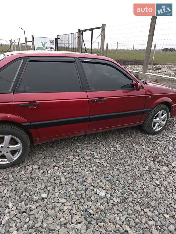 Седан Volkswagen Passat 1989 в Сарнах фото 9 Седан Volkswagen Passat 1989 в Сарнах