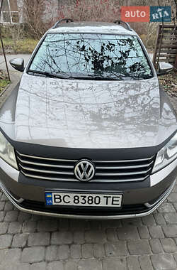 Универсал Volkswagen Passat 2011 в Львове