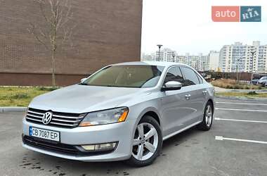Седан Volkswagen Passat 2014 в Чернігові