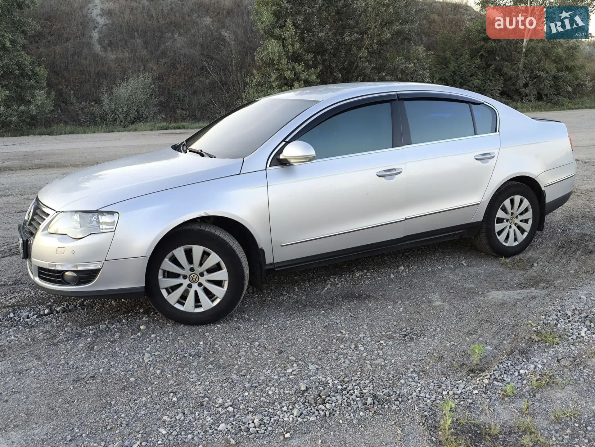 2010 Volkswagen Passat - мініатюра 4