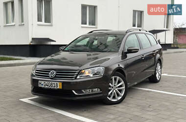 Универсал Volkswagen Passat 2013 в Вараше
