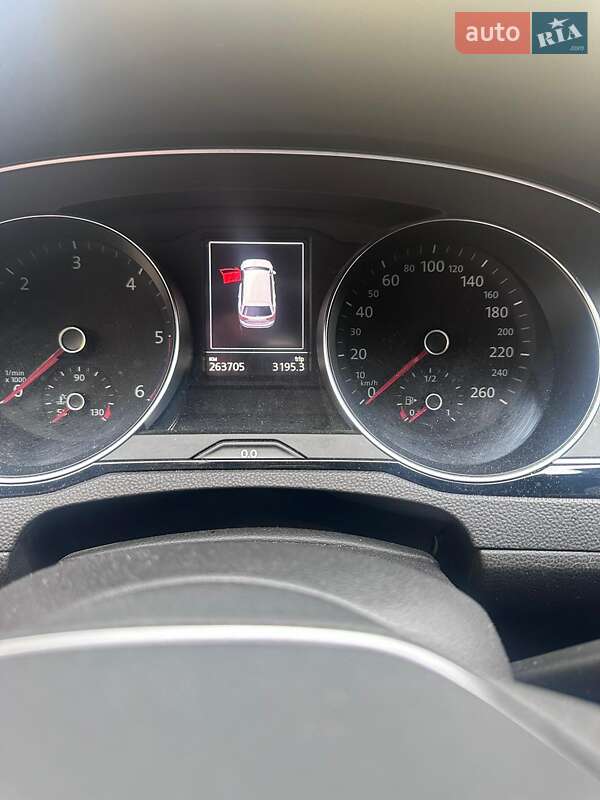 Универсал Volkswagen Passat 2018 в Львове фото 27 Универсал Volkswagen Passat 2018 в Львове