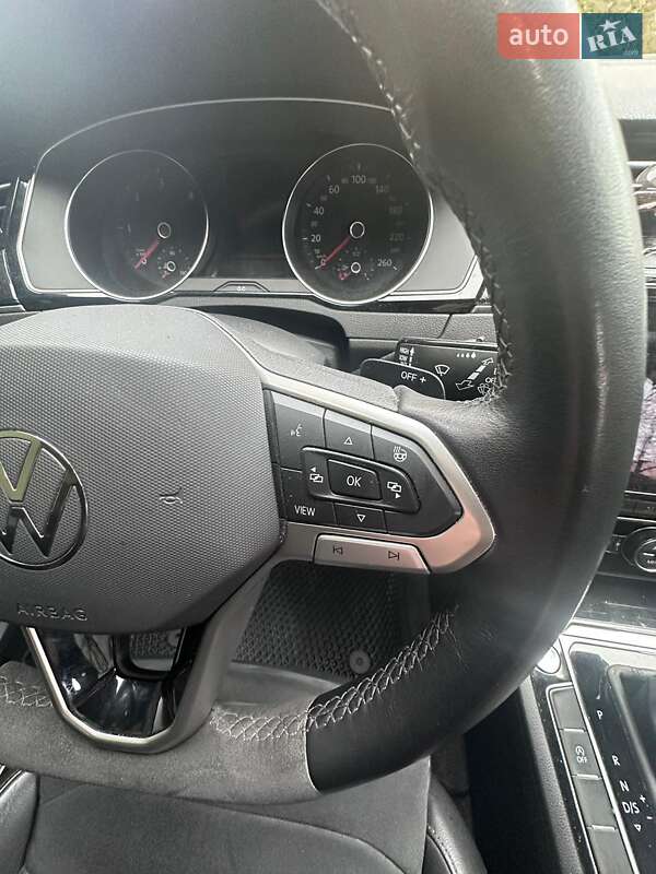 Универсал Volkswagen Passat 2018 в Львове фото 22 Универсал Volkswagen Passat 2018 в Львове