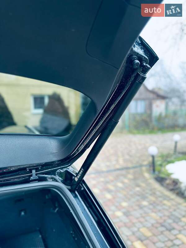 Универсал Volkswagen Passat 2018 в Львове фото 15 Универсал Volkswagen Passat 2018 в Львове